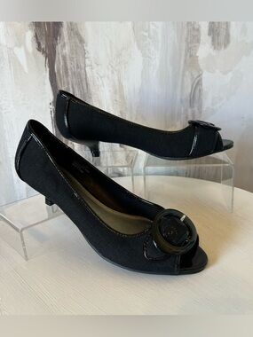 MIA Black Linen Kitten Heels Women's Size 8.5